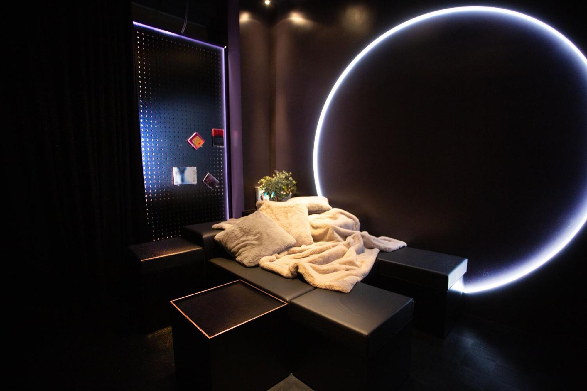 A Unique Space In Kreuzberg Apartment